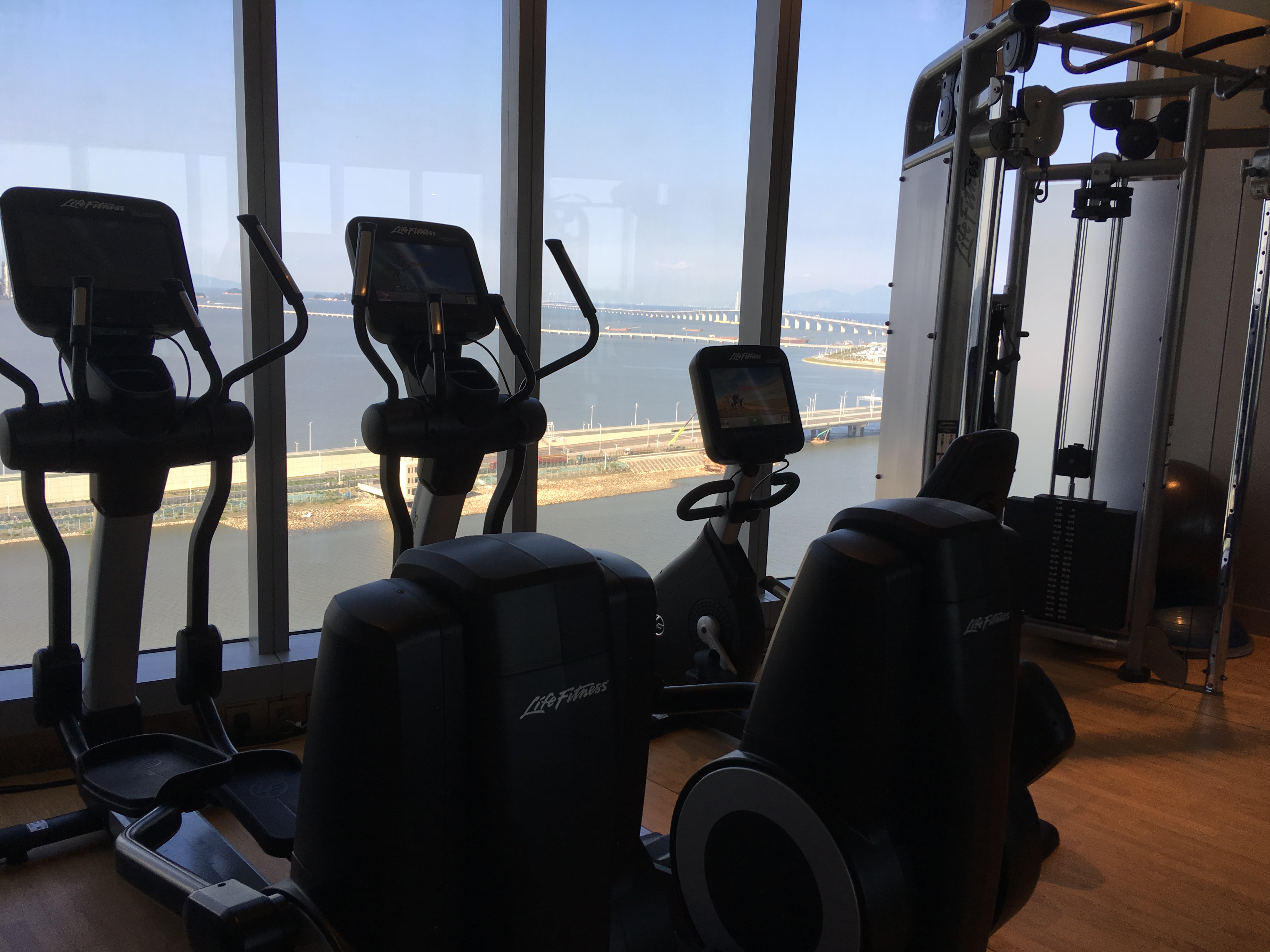Crowne Plazaס