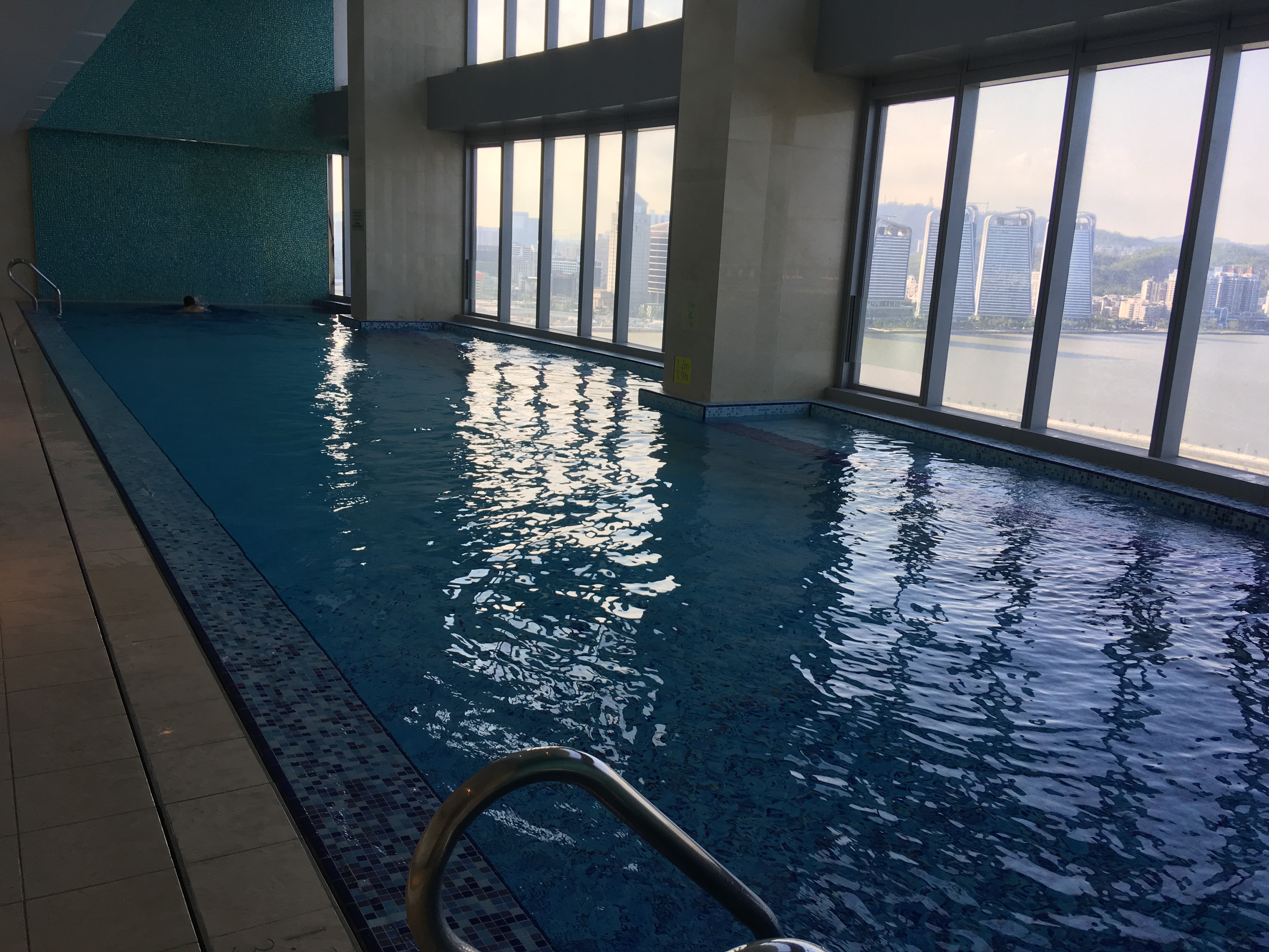 Crowne Plazaס