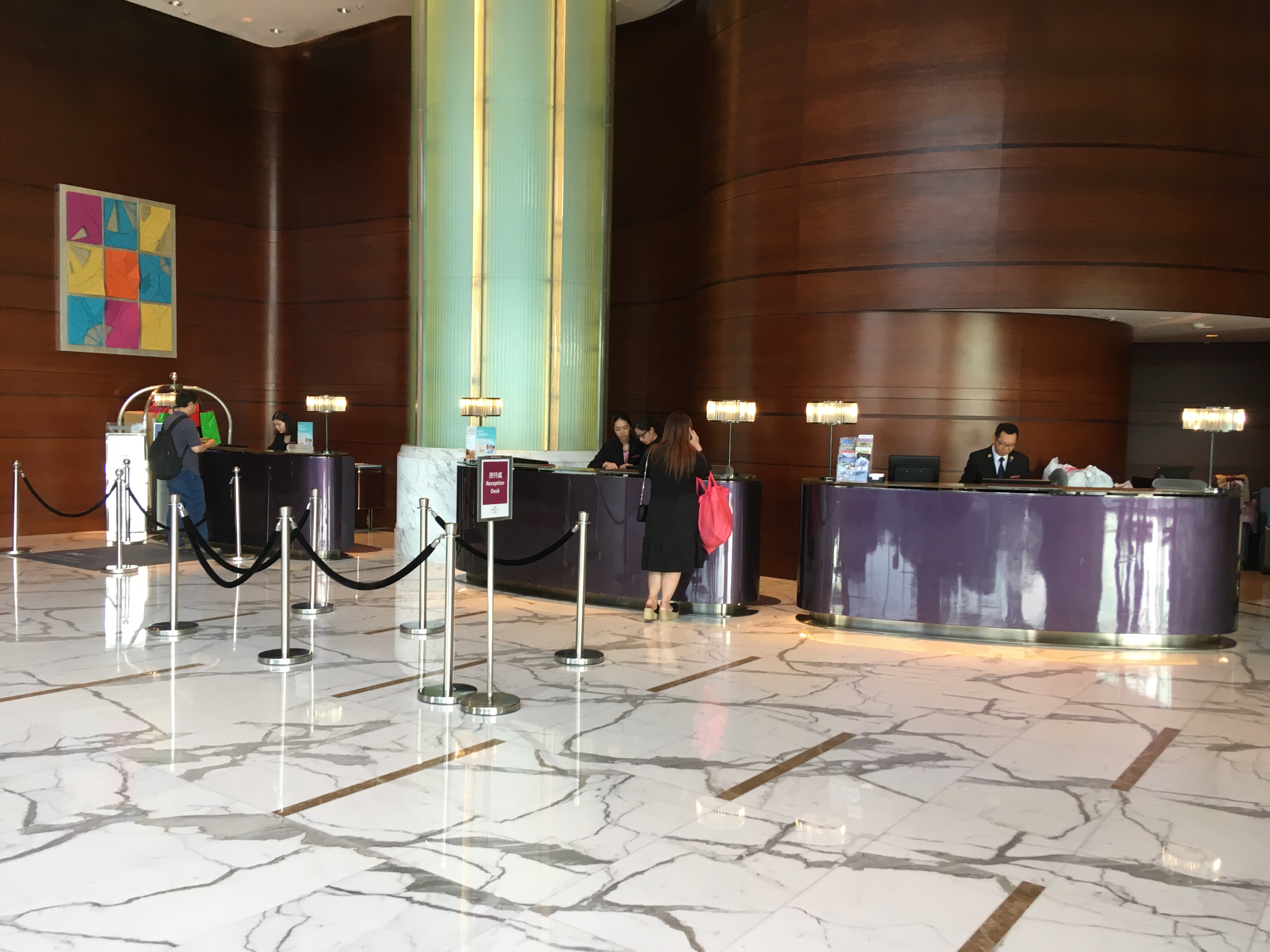 Crowne Plazaס