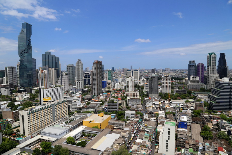 Bangkok--Bangkok Marriott Hotel The Surawongse Club Lounge View (4).JPG