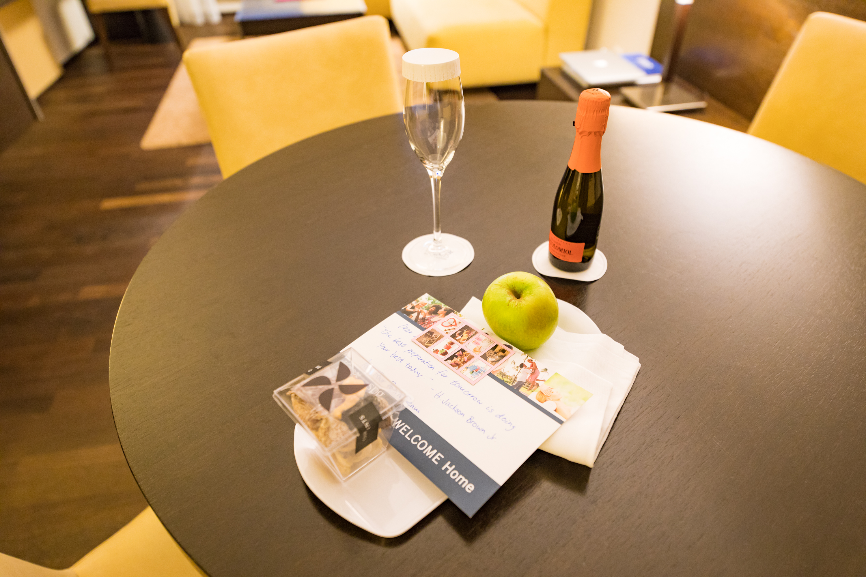 ֮ϲFour Points by Sheraton Zurich Sihlcity гǸϲ׷