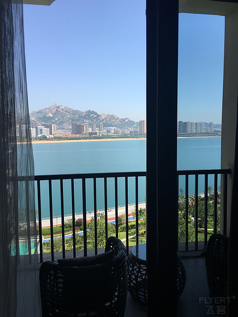 【青岛东方影都希尔顿逸林】房是真小，人是真好