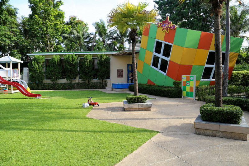 Hua Hin--Sheraton Hua Hin Resort & Spa Children Playground (2).JPG