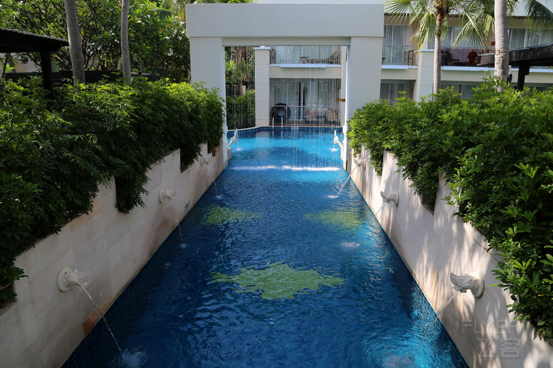 Hua Hin--Sheraton Hua Hin Resort & Spa Pools (13).JPG