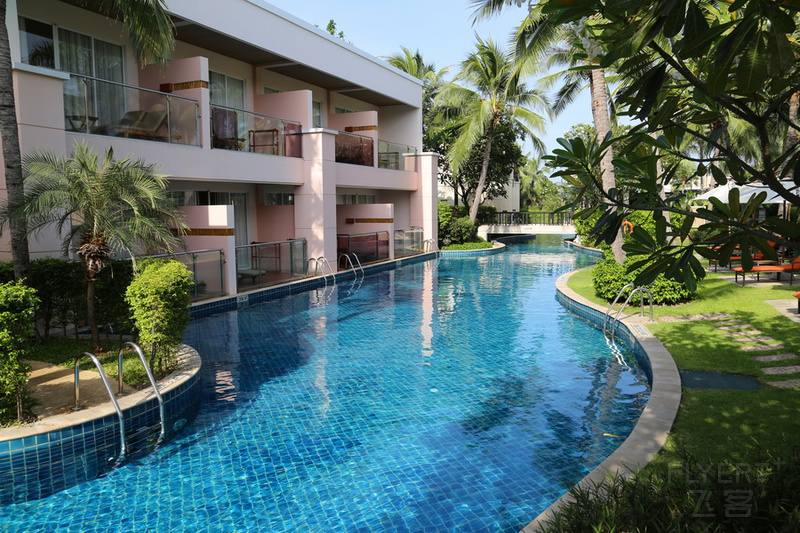 Hua Hin--Sheraton Hua Hin Resort & Spa Pools (36).JPG