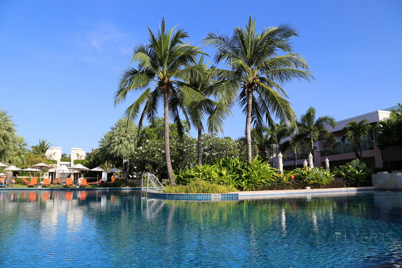 Hua Hin--Sheraton Hua Hin Resort & Spa Pools (51).JPG