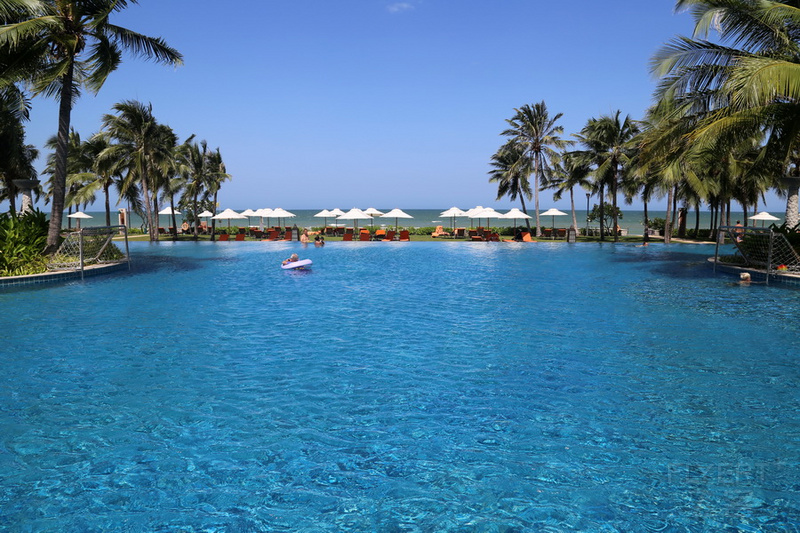 Hua Hin--Sheraton Hua Hin Resort & Spa Pools (67).JPG