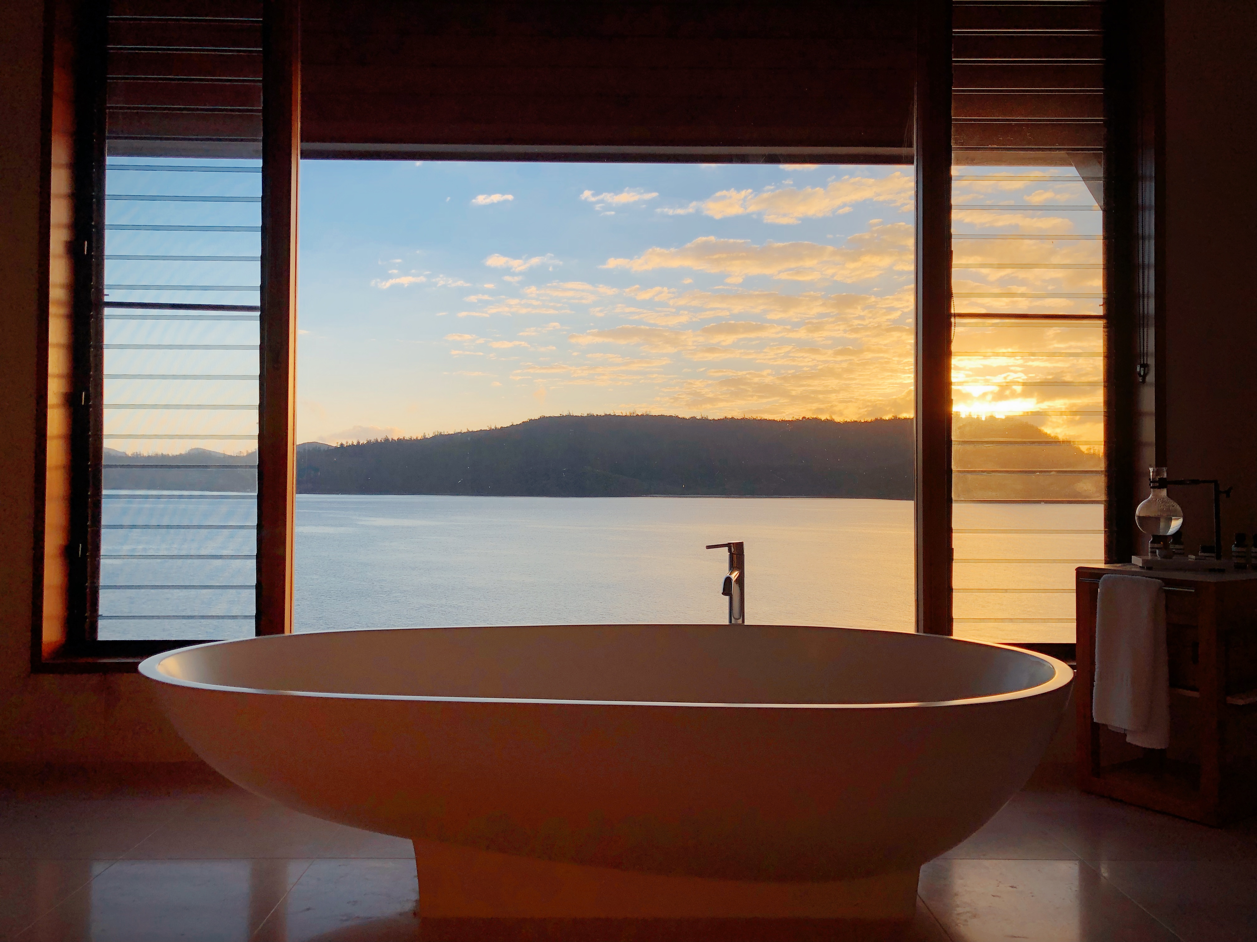 ܶٵﰢȼٴ || Qualia Resort Hamilton