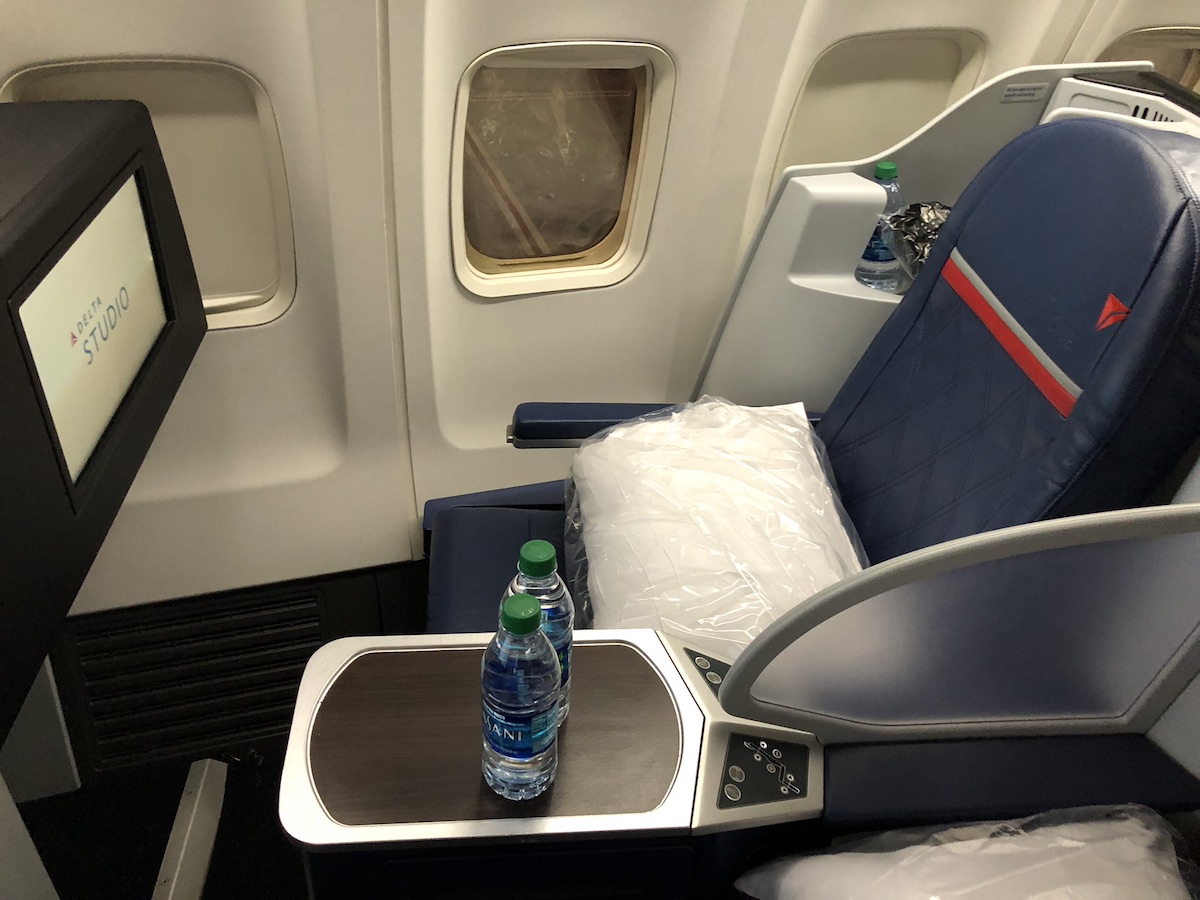 һ۵ŦԼ():  Delta One 757-200 (SFO-JFK)