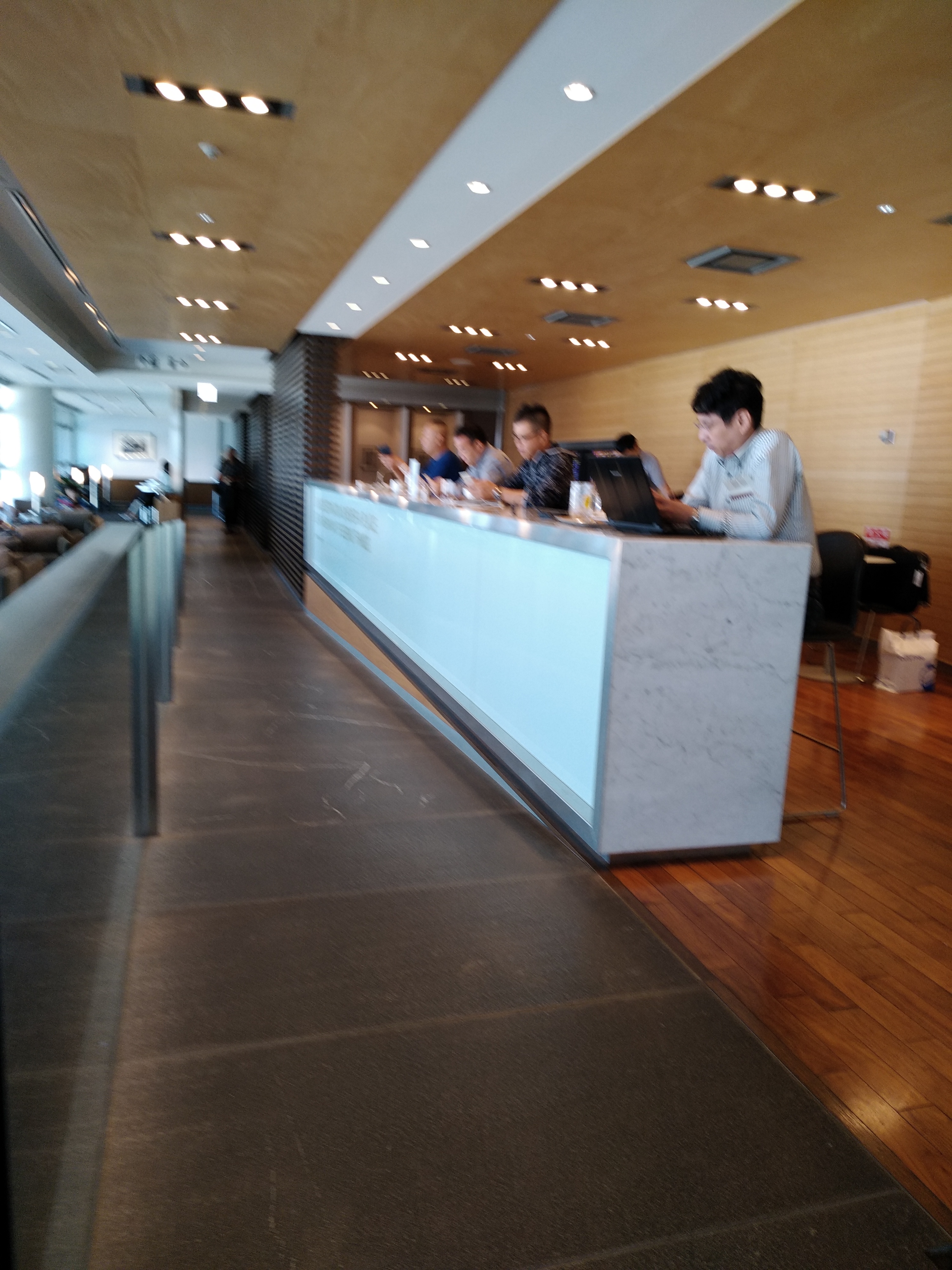 вStar Alliance Lounge׷