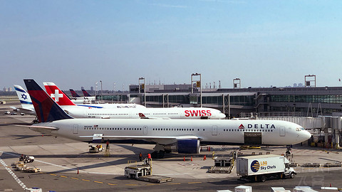 一波三折的纽约行(下): 达美 波音737-900ER (JFK-YVR)