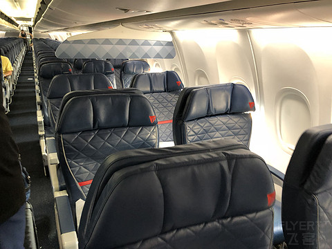 一波三折的纽约行(下): 达美 波音737-900ER (JFK-YVR)