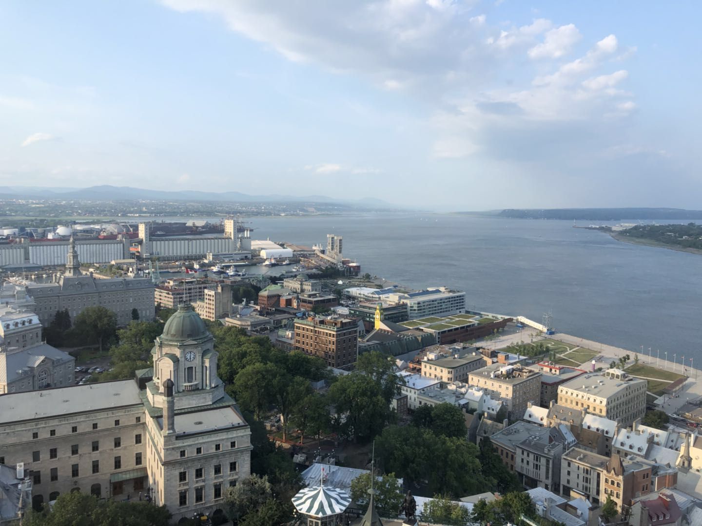 Quebec CityѶɷȳǱfairmont le chateau frontenac