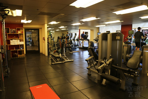 California--San Francisco Airport Marriott Waterfront Fitness Center (3).JPG