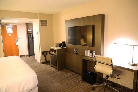 California--San Francisco Airport Marriott Waterfront Room (2).JPG
