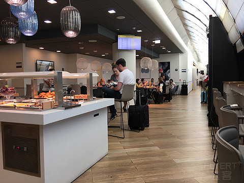 ŵT3 Passenger Lounge