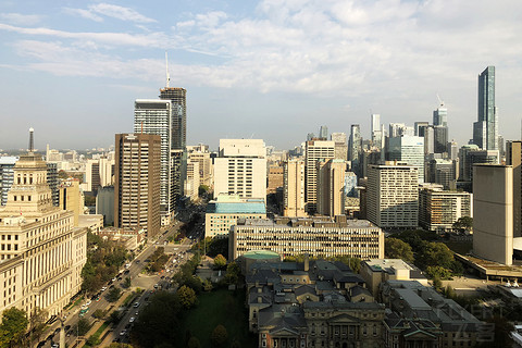 CN TowerСȷ -- ׶ϣ Hilton Toronto