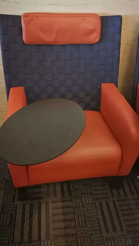 212036275.jpg 212036275.jpg