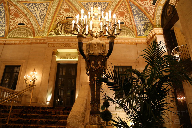 Palmer House A Hilton Hotel Lobby (17).JPG