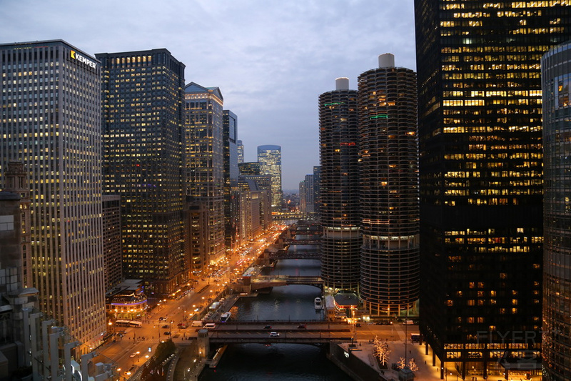 London House Chicago, Curio Collection by Hilton Rooftop Bar View at Night (7).JPG