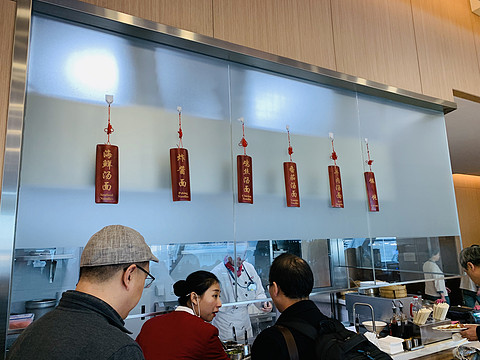 苍山雪 洱海月 东航 PEK-KMG 往返头等舱体验