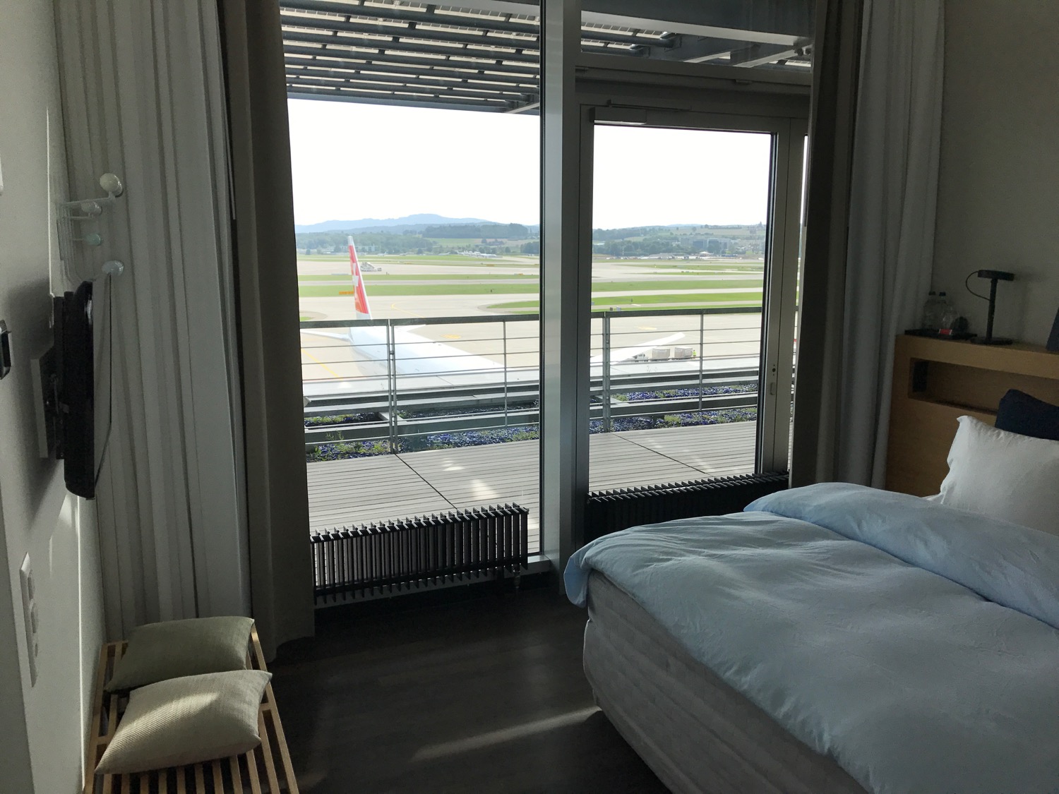  ZRH SWISS First Lounge E Ϣұ