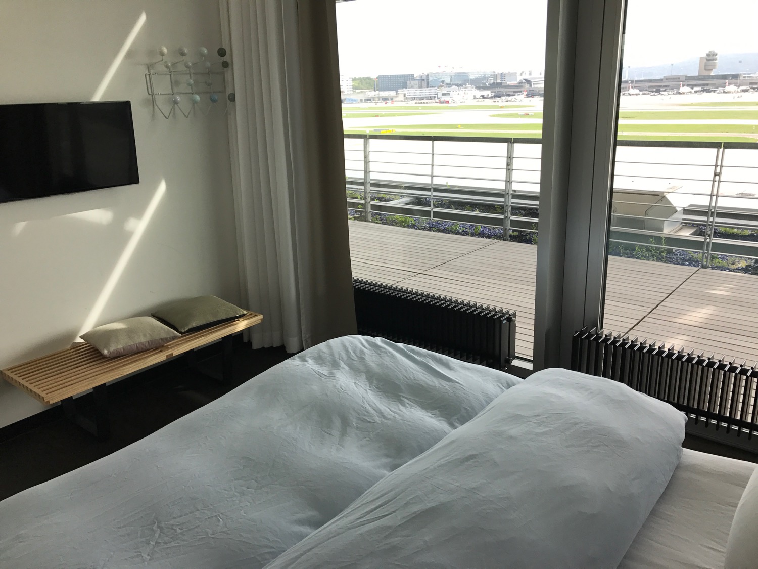  ZRH SWISS First Lounge E Ϣұ