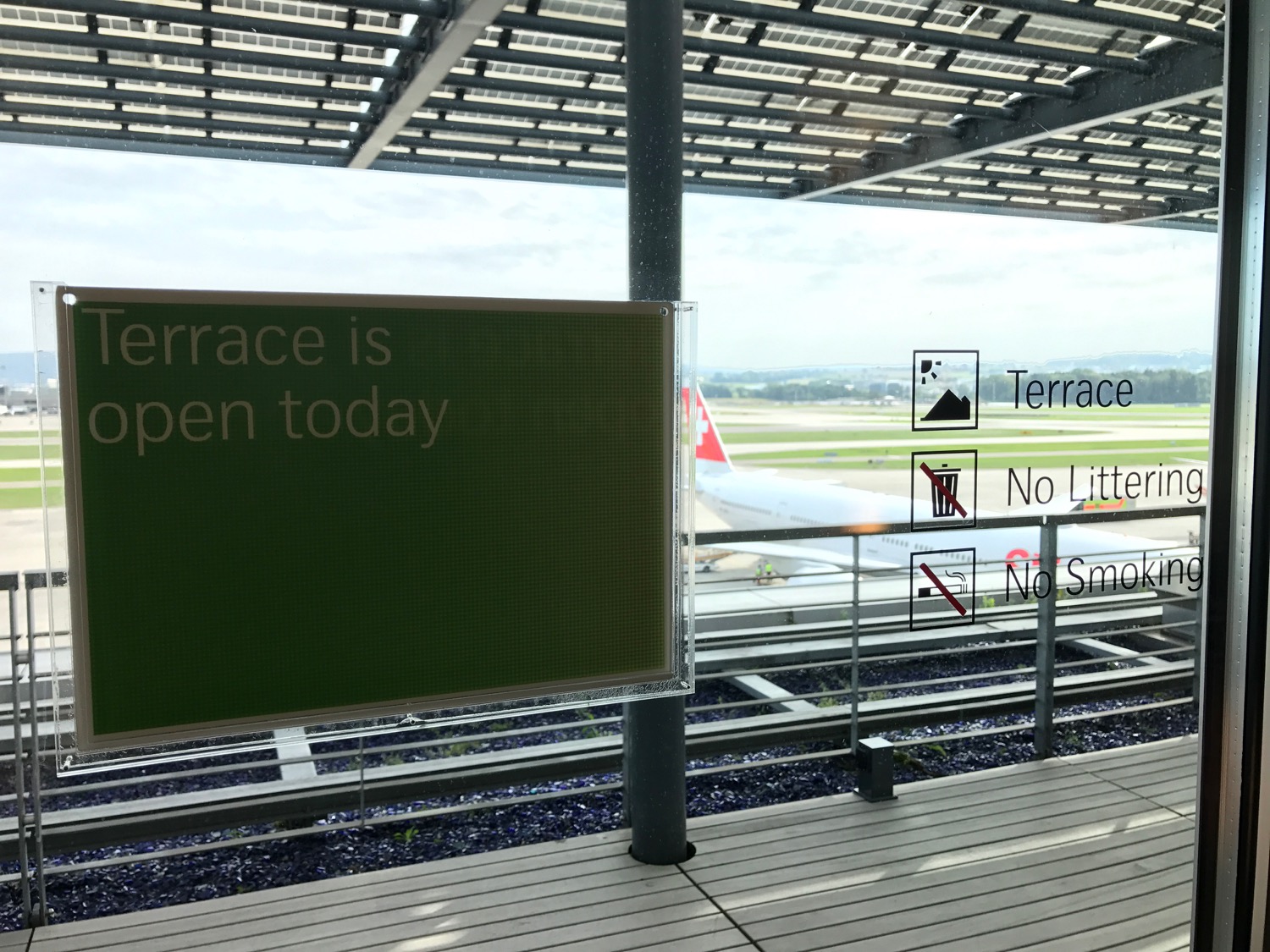  ZRH SWISS First Lounge E Ϣұ