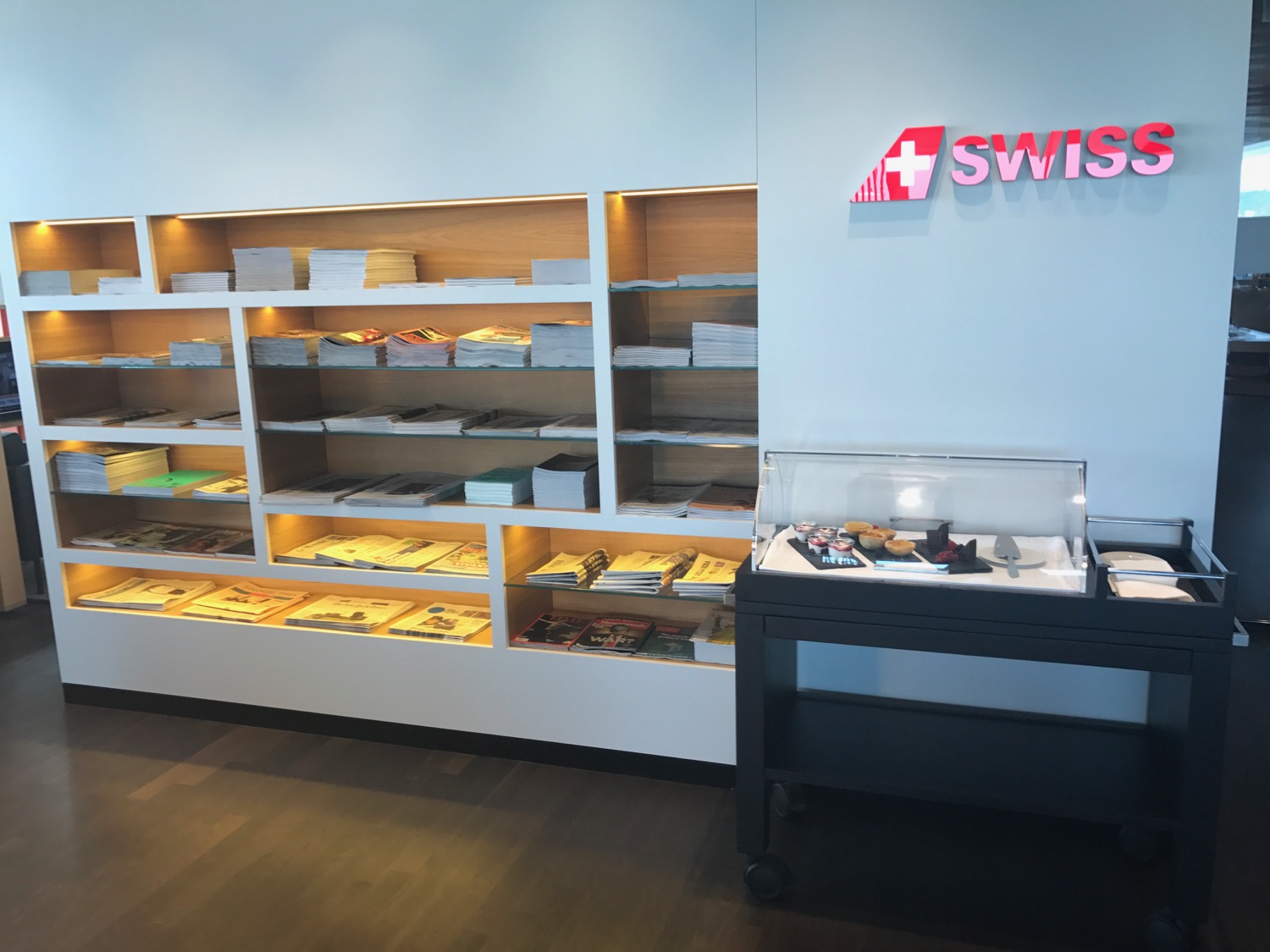  ZRH SWISS First Lounge E Ϣұ