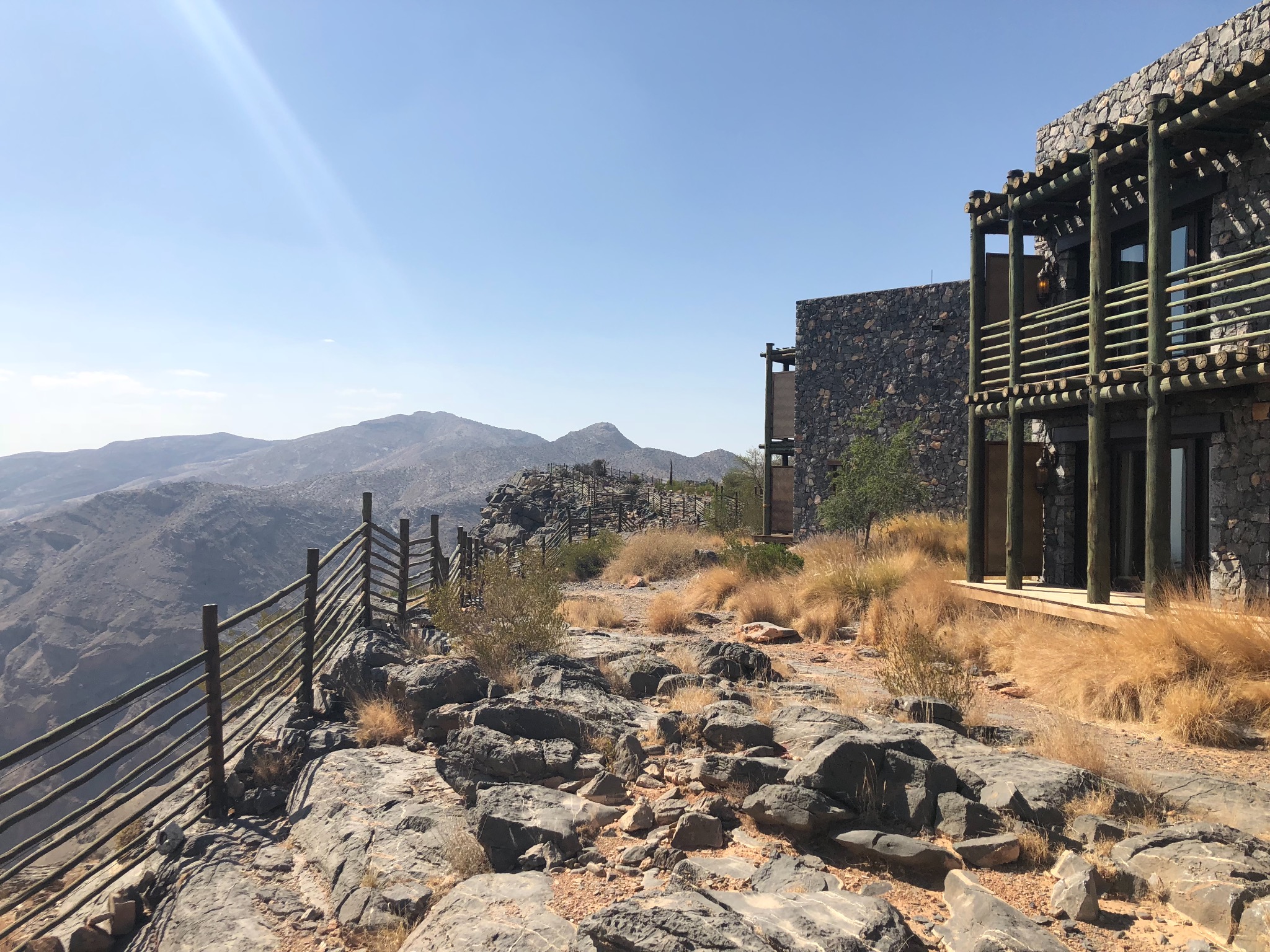 ALILA AL JABAL AKHDAR  ɽ漣 ж֮õĸ߳