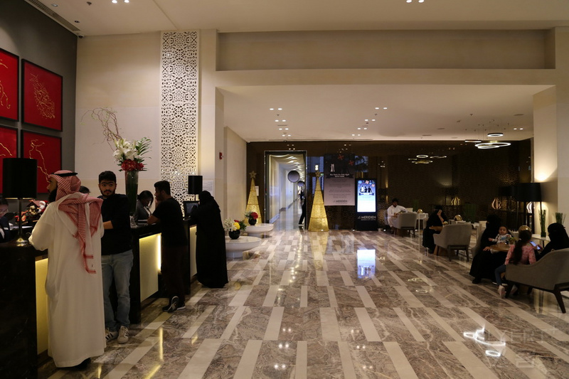 Bahrain--Le Meridien Bahrain City Centre Lobby (6).JPG
