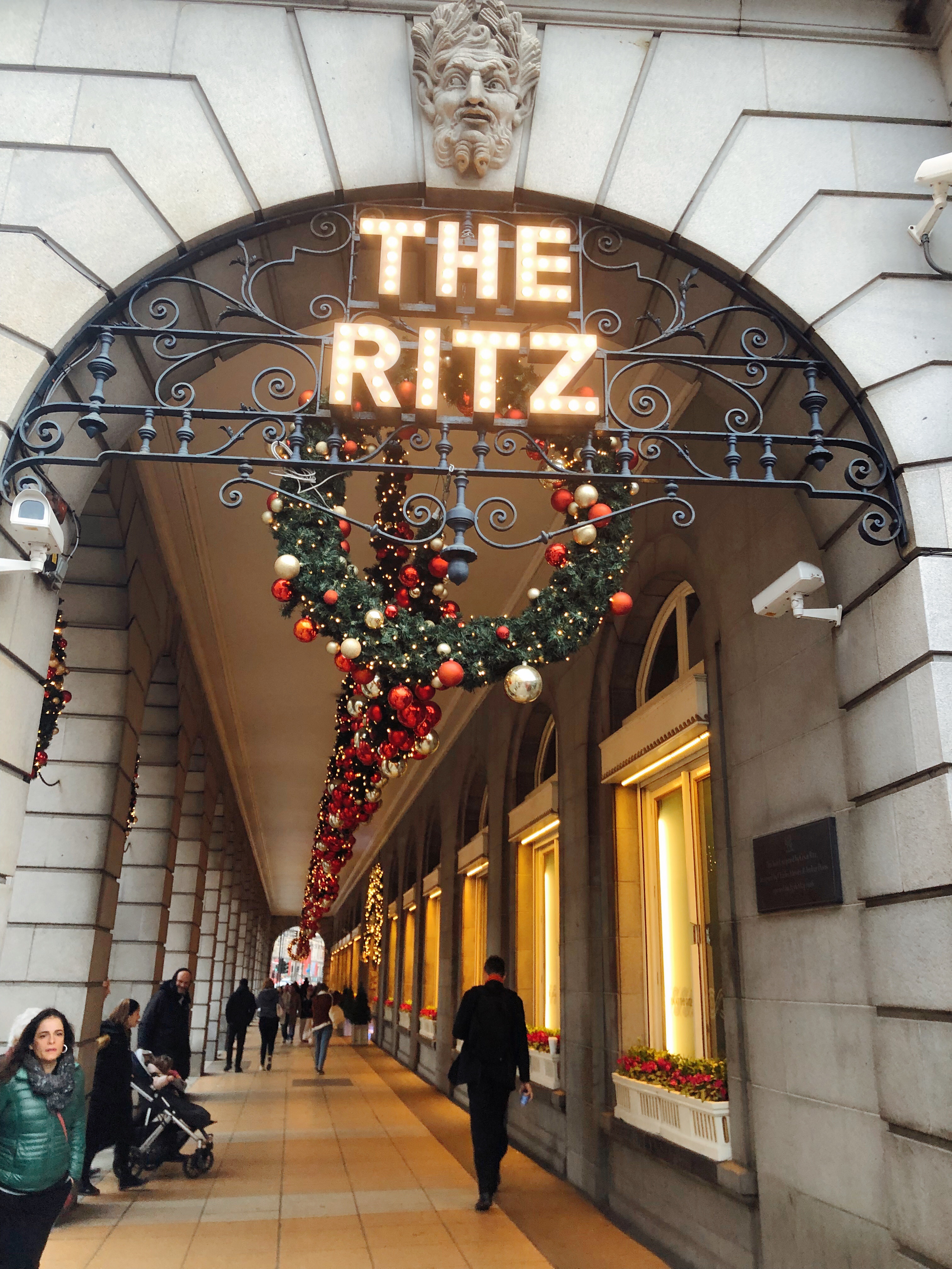 ׶ȾƵ || The Ritz London