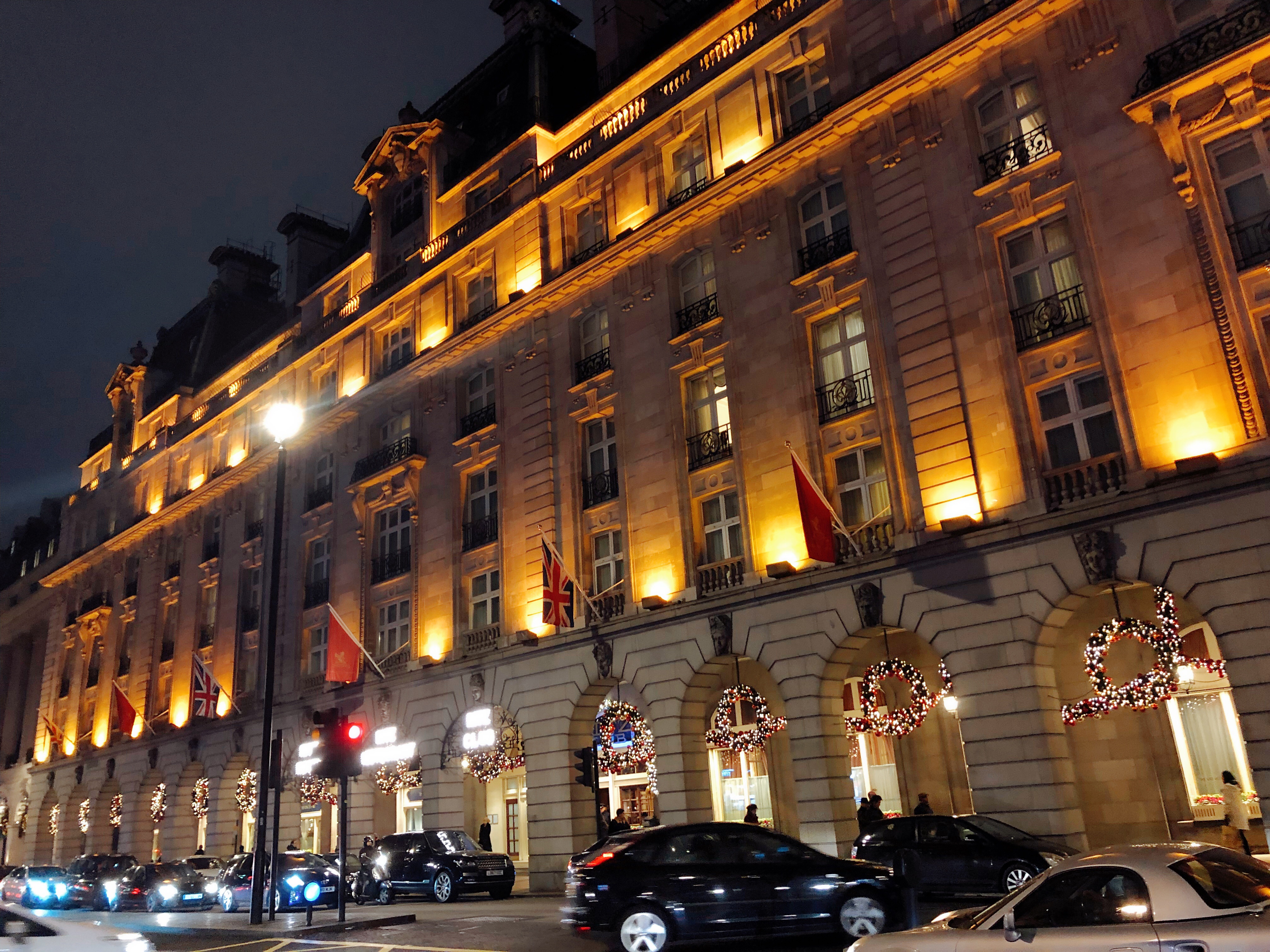 ׶ȾƵ || The Ritz London