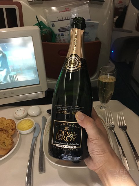 不是看在直飞的份上，真的不要坐毛里求斯航空商务舱！