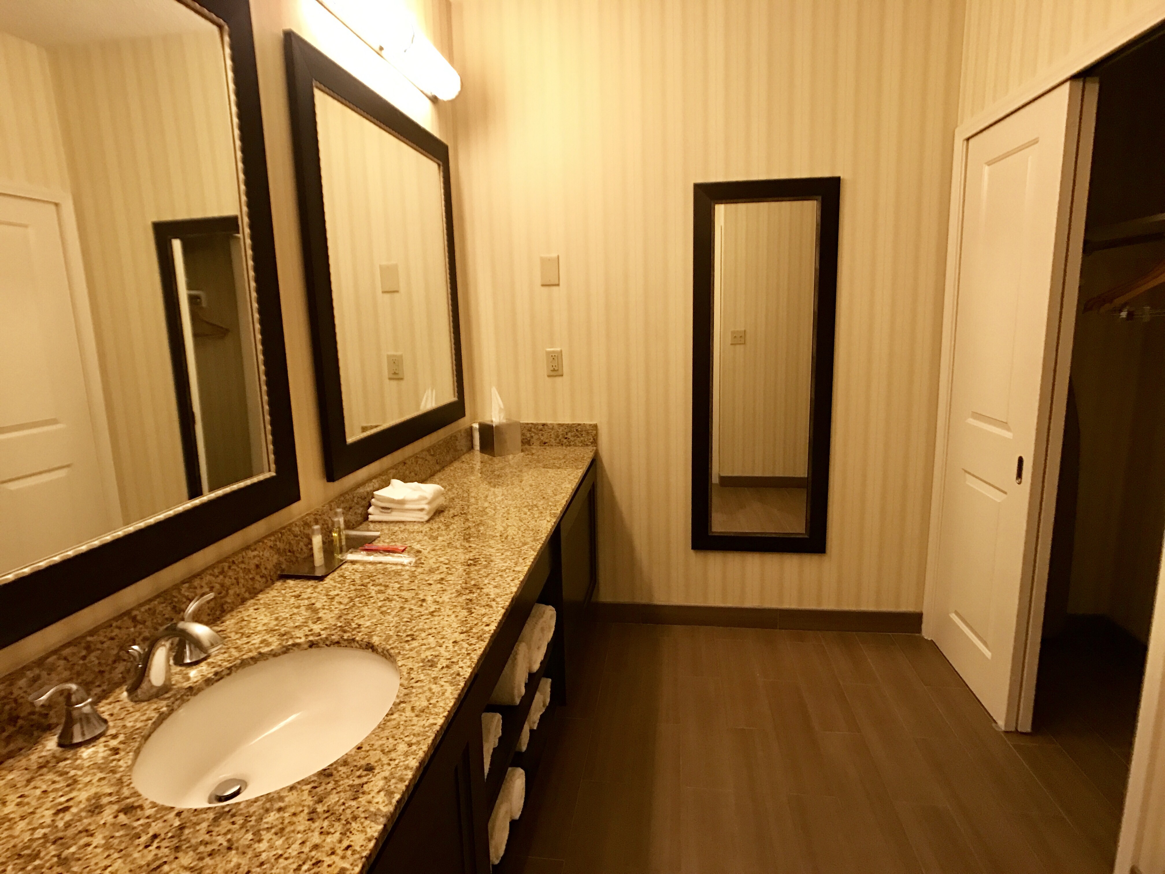 Disney Spring Doubletree Suite Hotel 