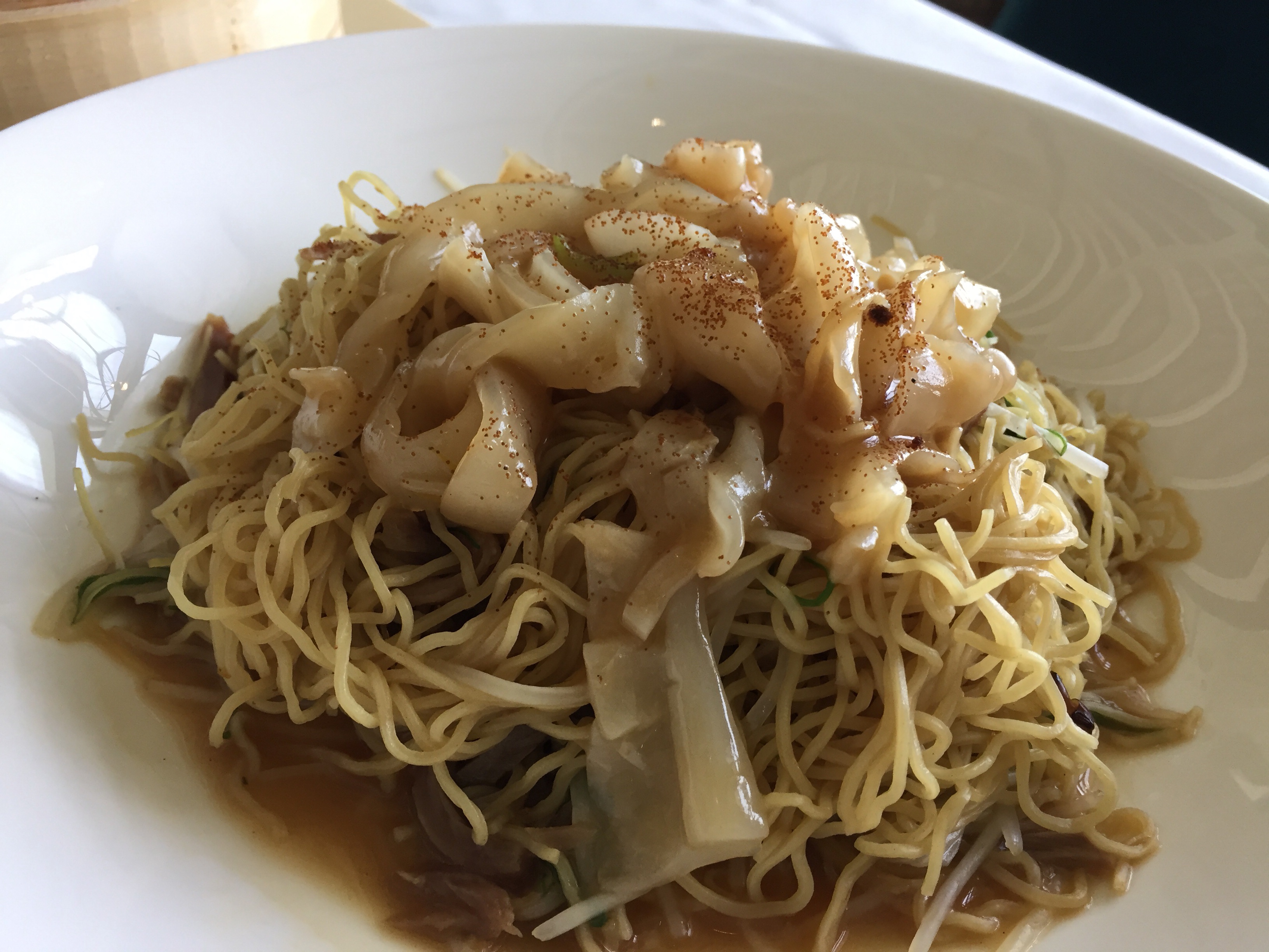 麣