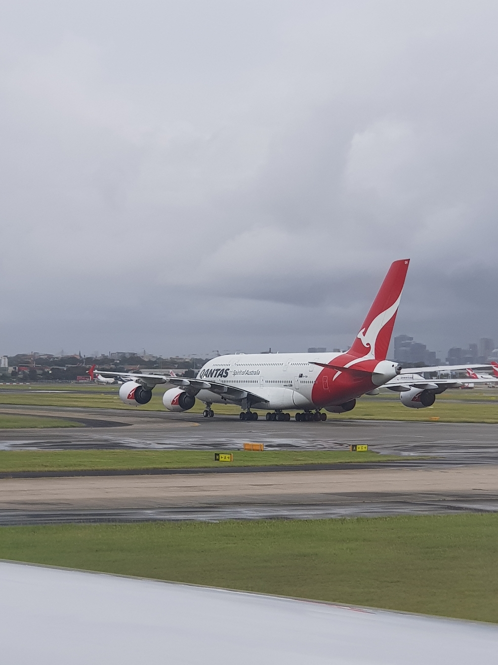 SQ221 SIN - SYD