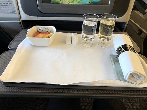 第一次Cathay Dragon升级商务舱