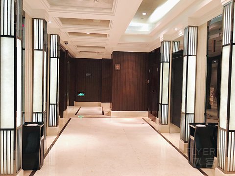 山色今朝画巨然-重庆江北希尔顿逸林行政套房入住体验