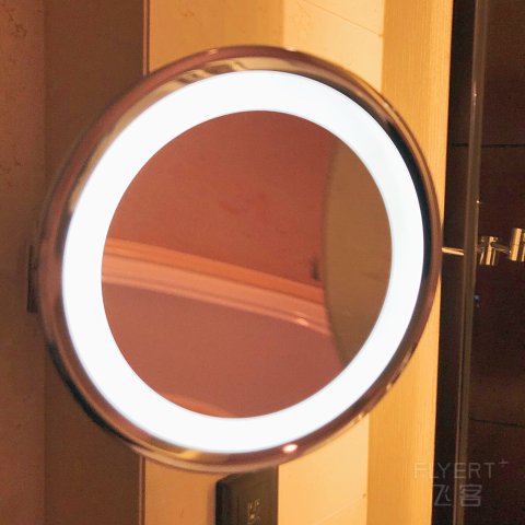 山色今朝画巨然-重庆江北希尔顿逸林行政套房入住体验