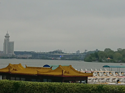 一篇咕了好久的南京玄武湖智选假日——秦淮烟雨，雾中艳