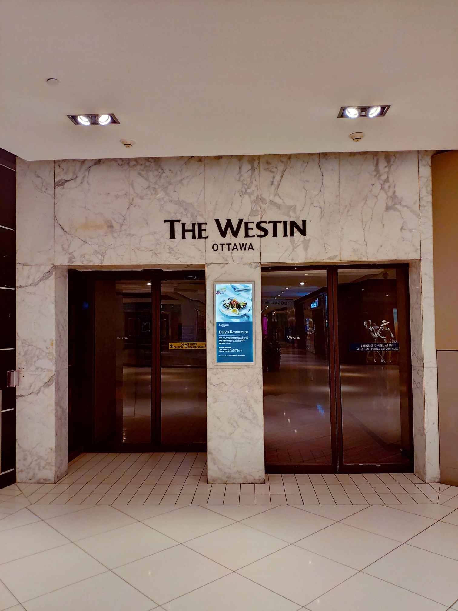 񣬺һס̫Westin˹͡Ƶס