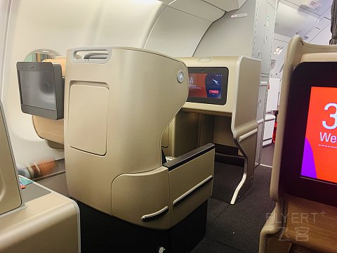 澳洲航空 QF140 奥克兰-悉尼A330商务报告