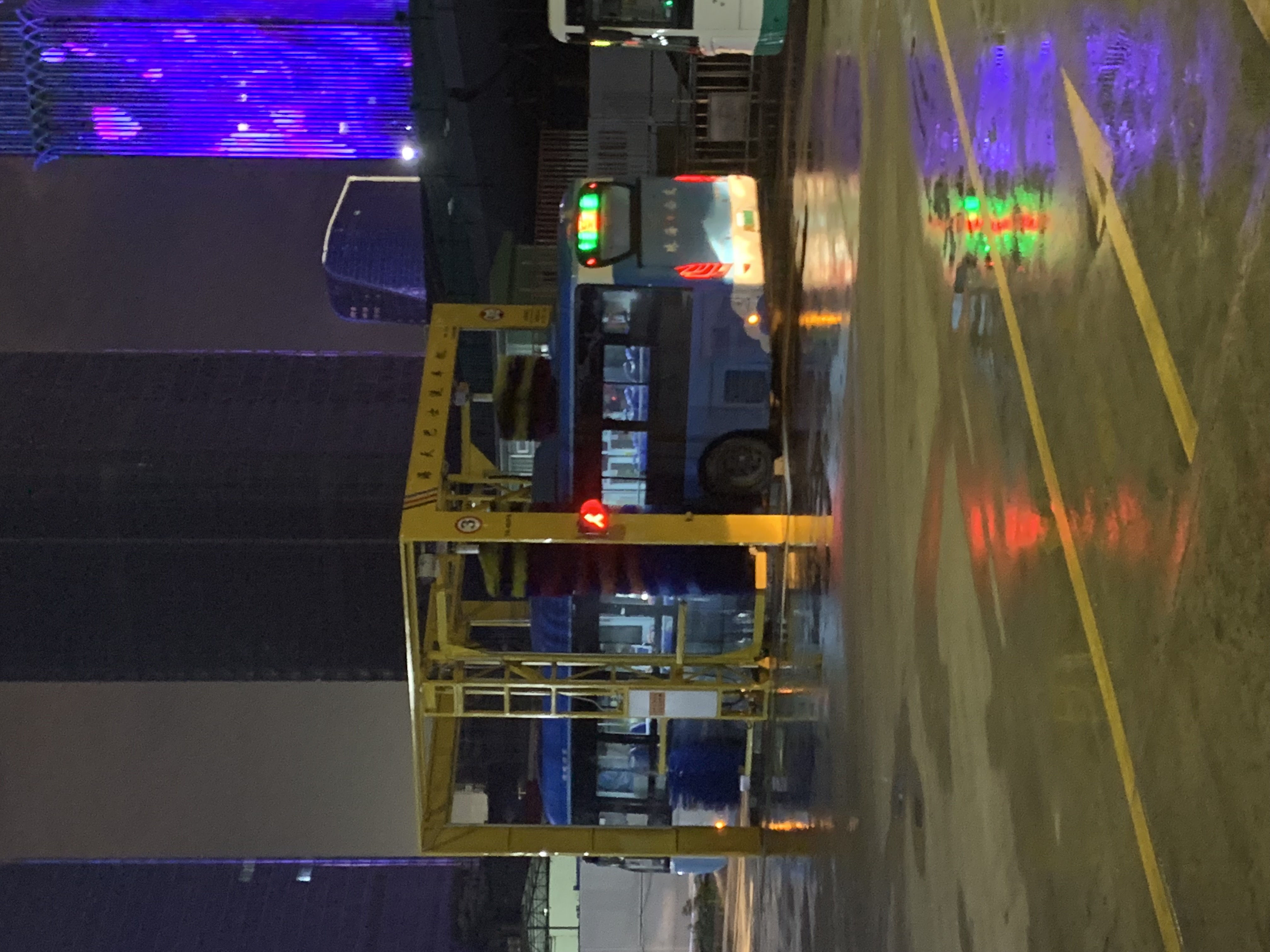 ңԶ麣