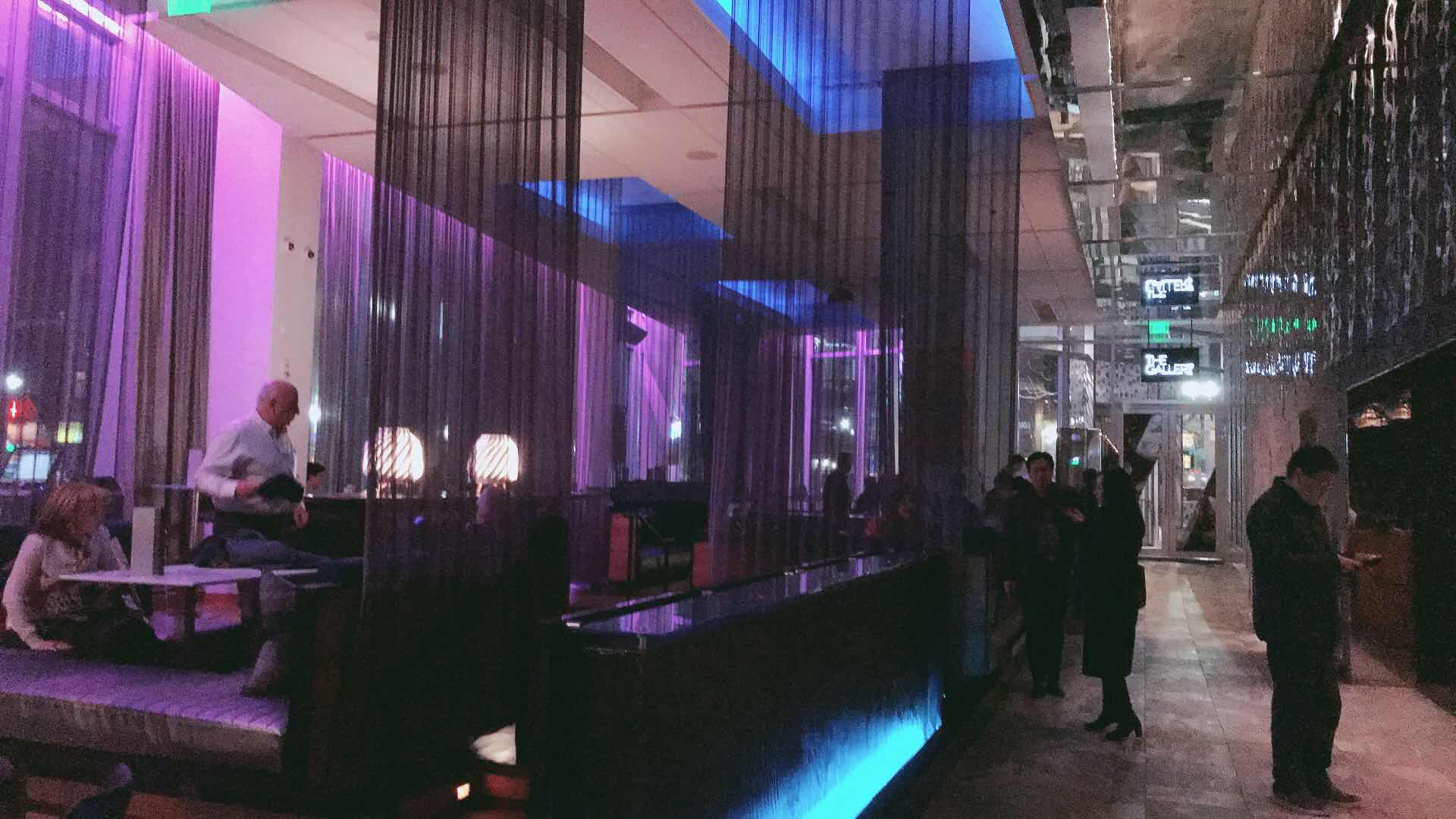 ʿW Hotel