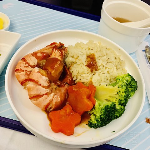 东航商务舱～上海马德里来回的餐食～