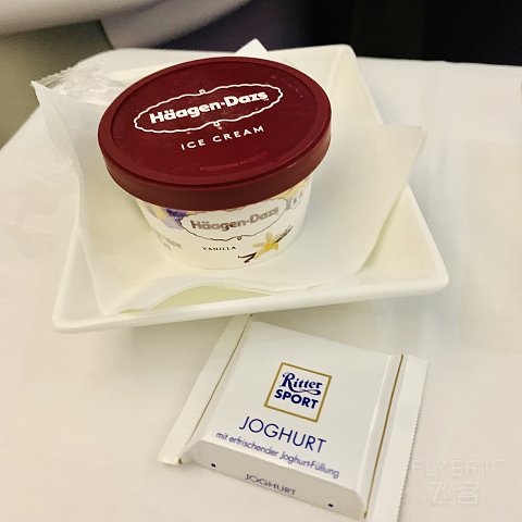 东航商务舱～上海马德里来回的餐食～