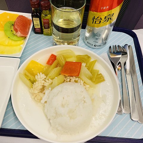 东航商务舱～上海马德里来回的餐食～