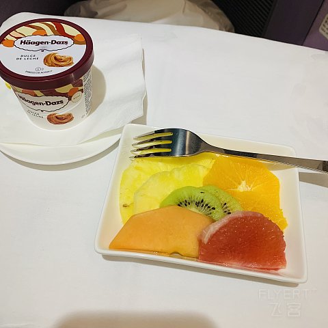 东航商务舱～上海马德里来回的餐食～