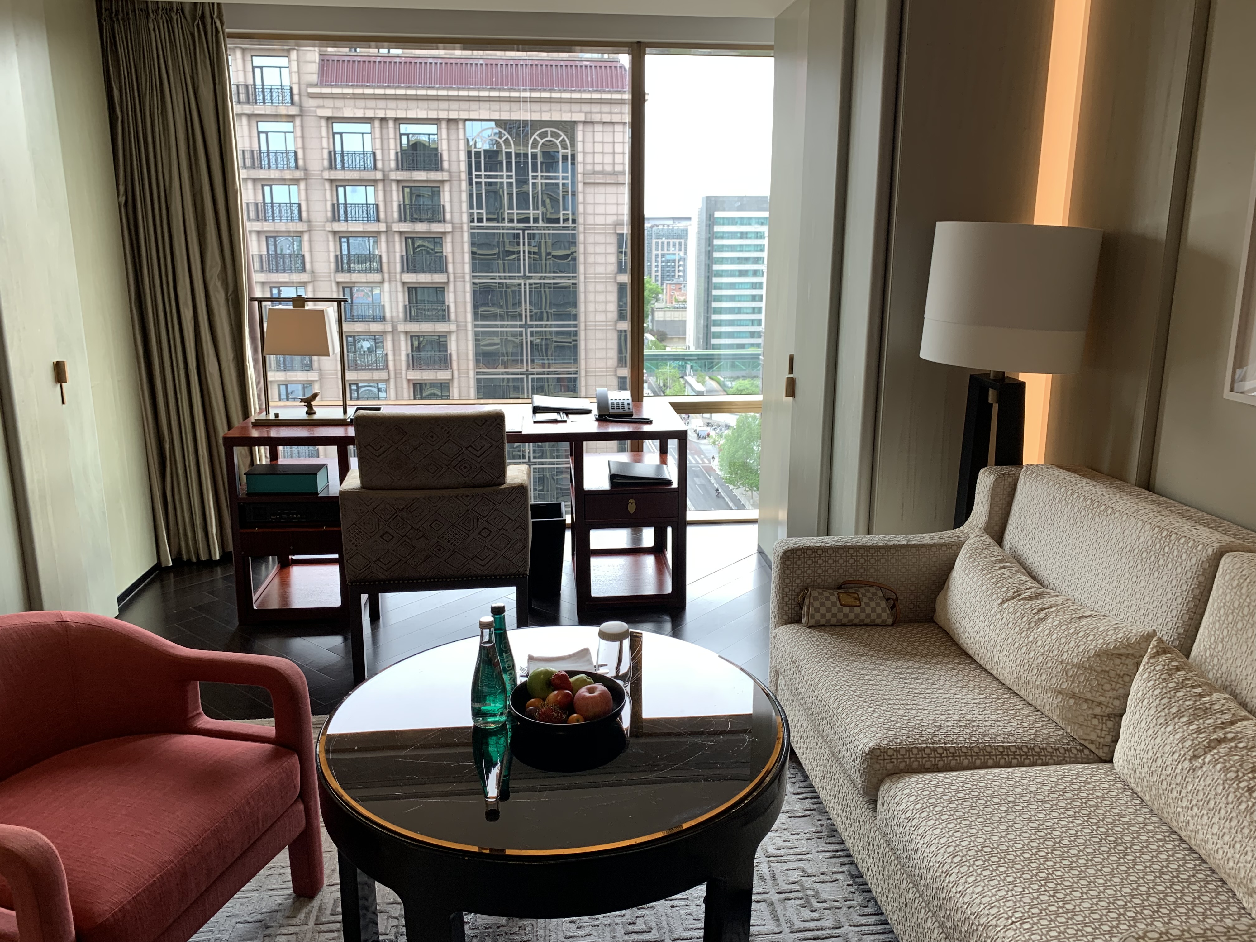 Waldorf Astoria Ƶ